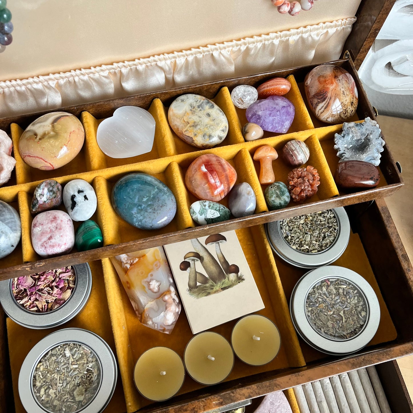 Vintage Bundle Box 10