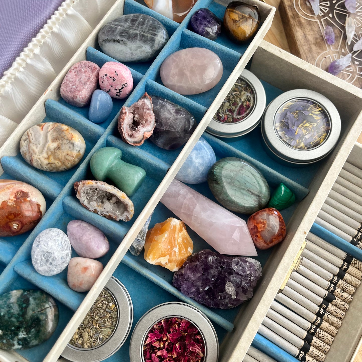 Vintage Bundle Box 2