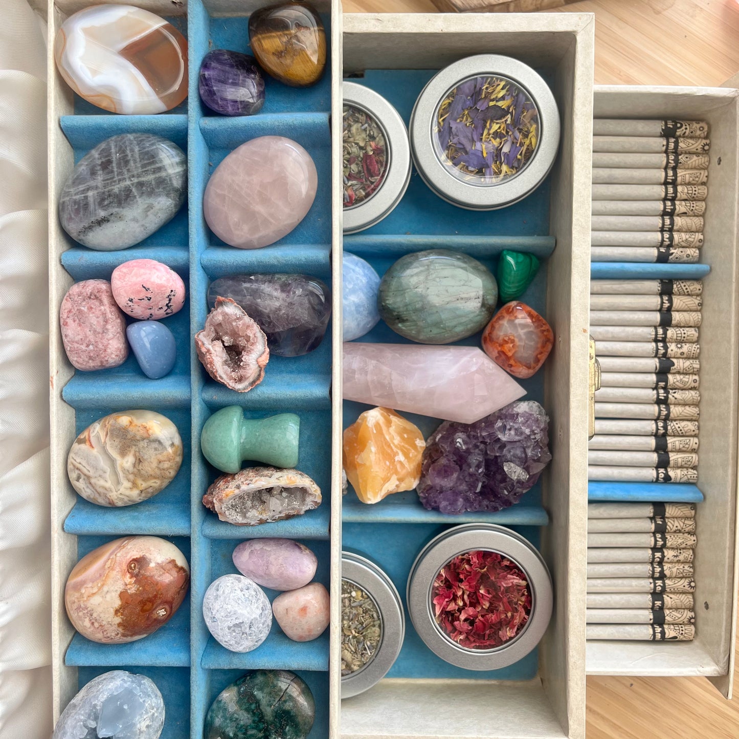 Vintage Bundle Box 2