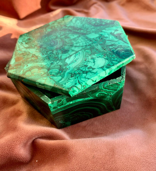 Large malachite  box 2