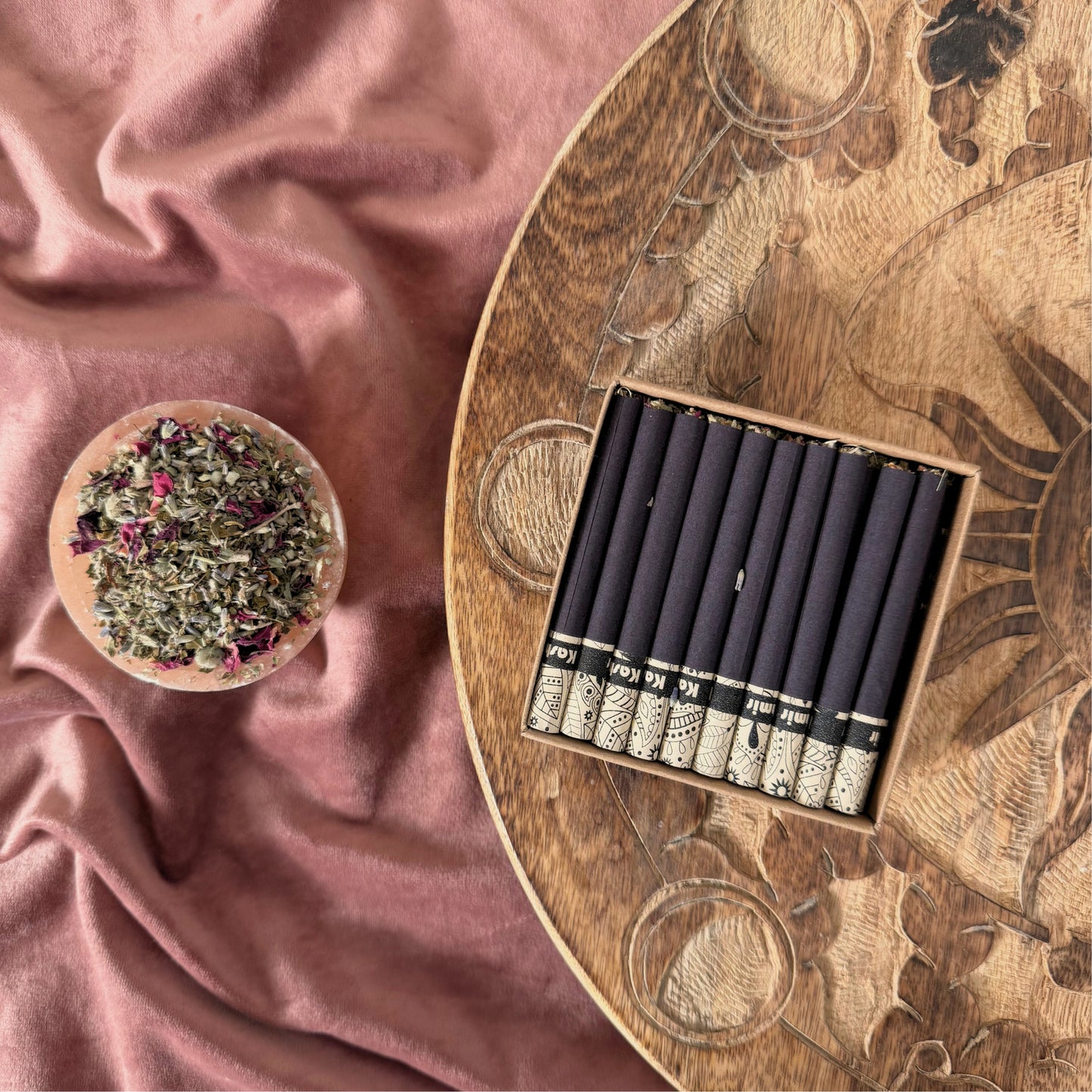 Limited Edition Black Cosmic Peace Smokes