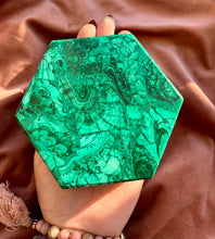 Load image into Gallery viewer, Large malachite  box 2
